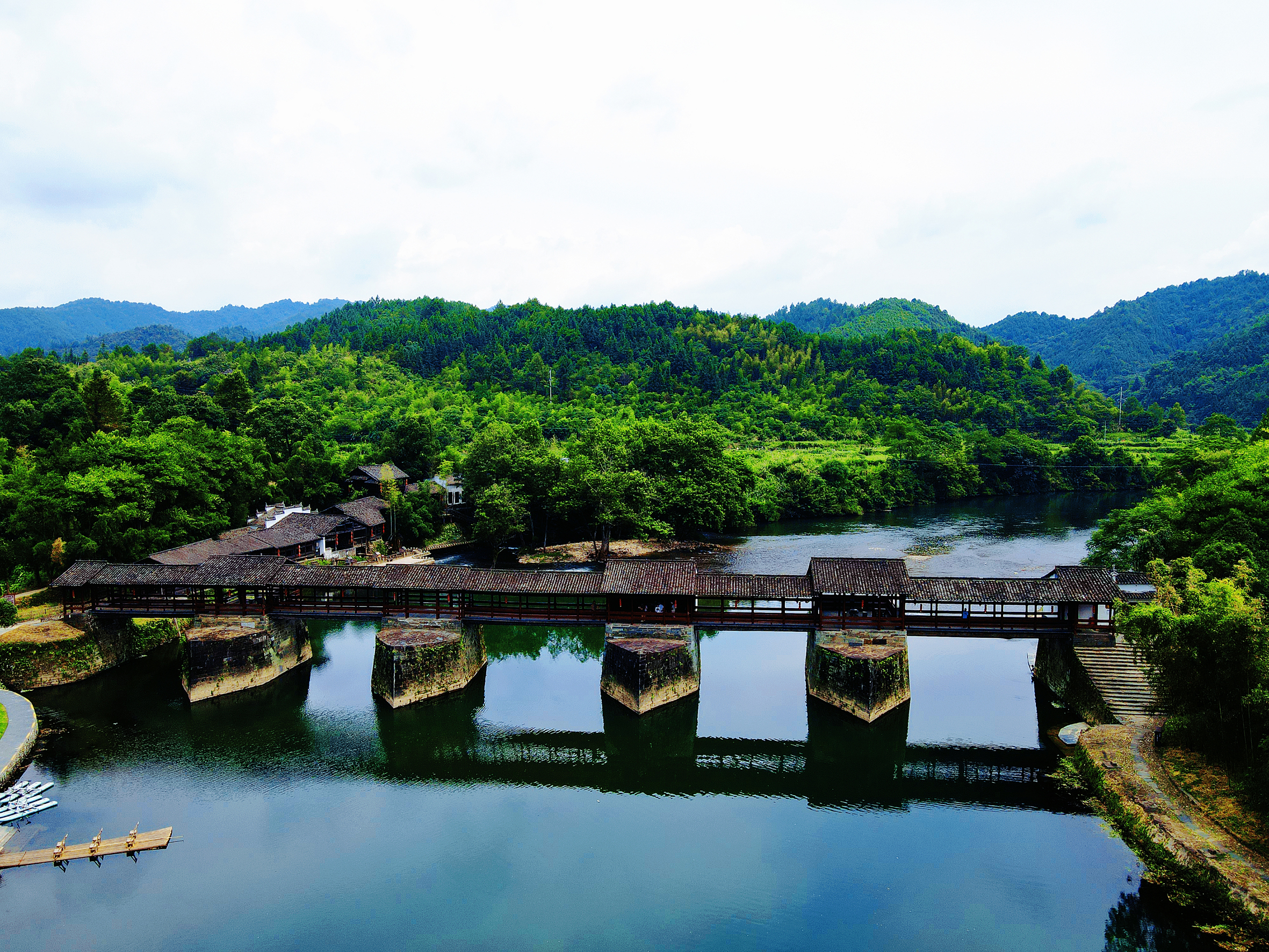 江西古廊桥：卧波虹影间的智慧与乡愁